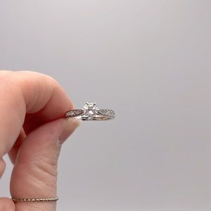 Fragrant Jewels Ring